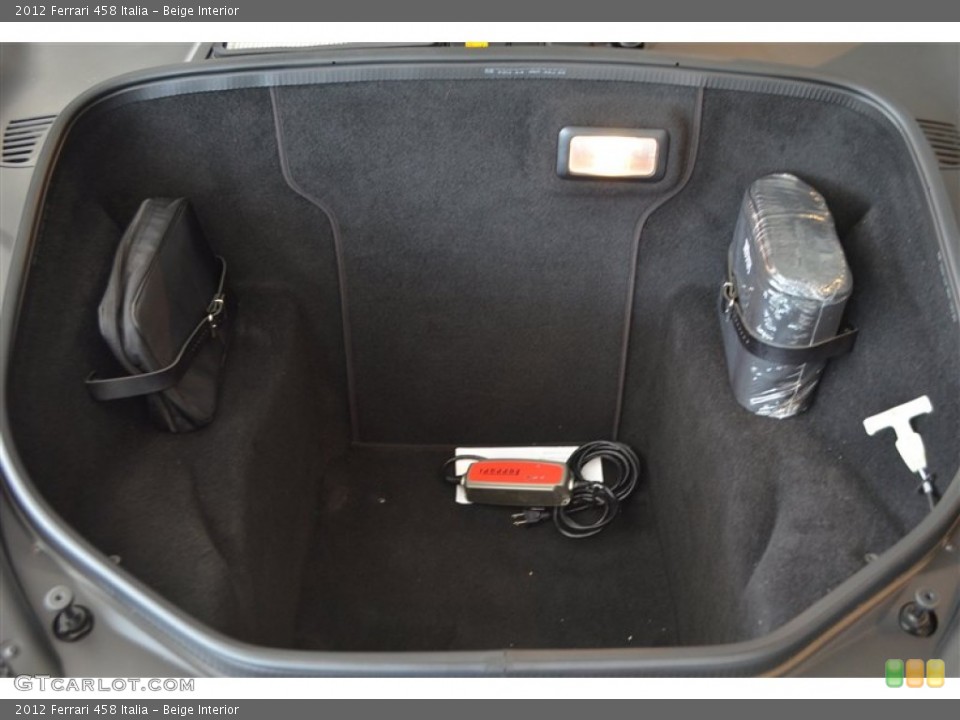 Beige Interior Trunk for the 2012 Ferrari 458 Italia #84807978