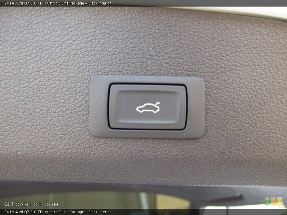 Black Interior Controls for the 2014 Audi Q7 3.0 TDI quattro S Line Package #84816429