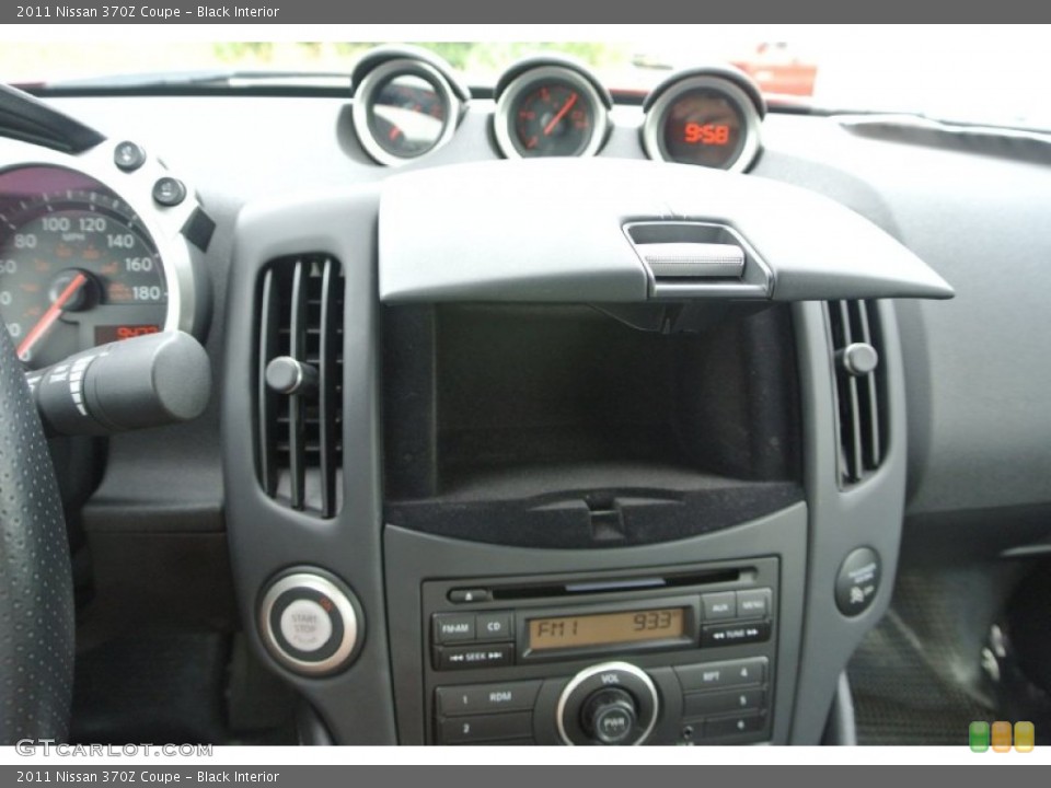 Black Interior Controls for the 2011 Nissan 370Z Coupe #84826613