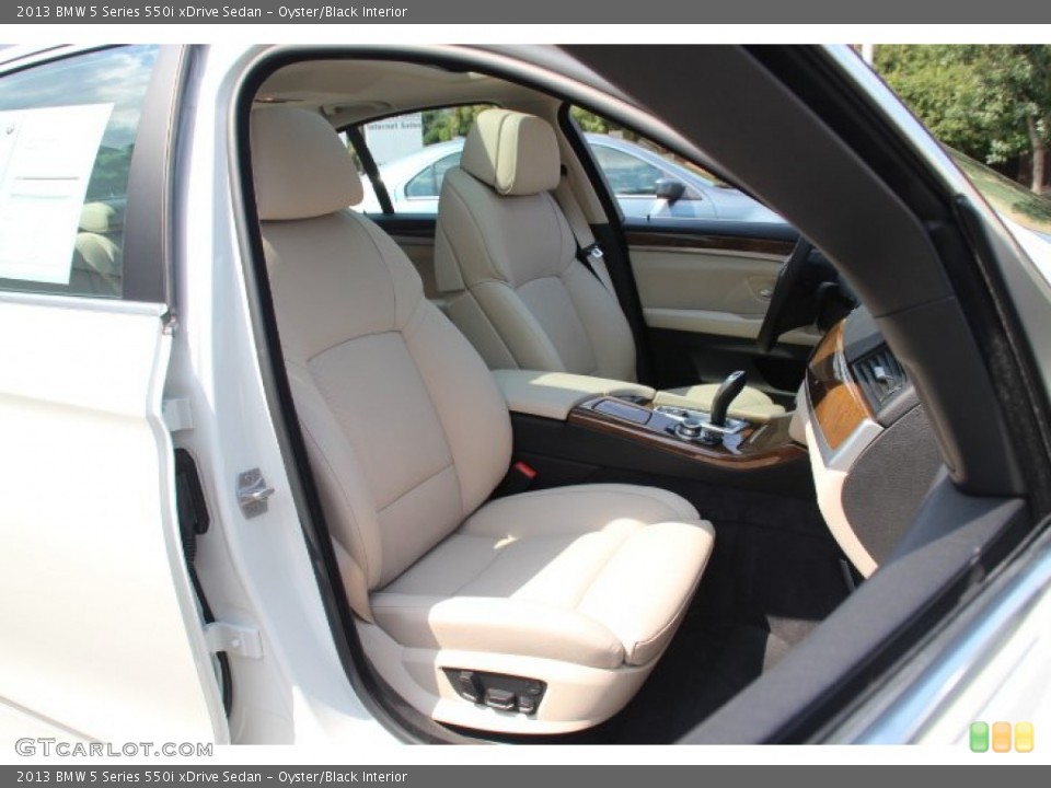 Oyster/Black Interior Photo for the 2013 BMW 5 Series 550i xDrive Sedan #84850539