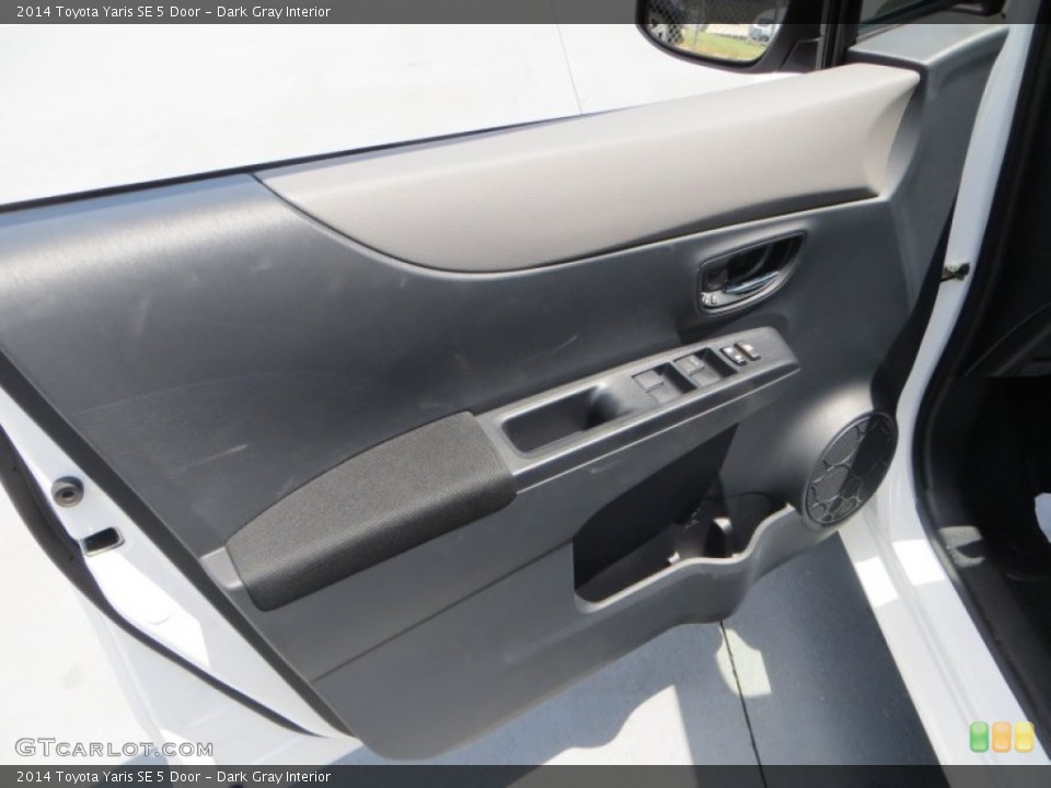 Dark Gray Interior Door Panel for the 2014 Toyota Yaris SE 5 Door #84890594