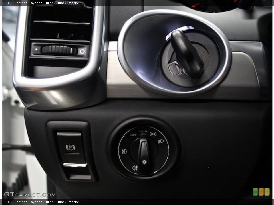 Black Interior Controls for the 2013 Porsche Cayenne Turbo #84933838