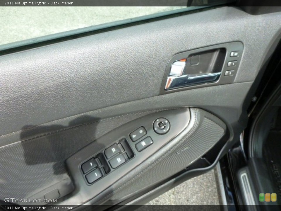 Black Interior Controls for the 2011 Kia Optima Hybrid #84939375