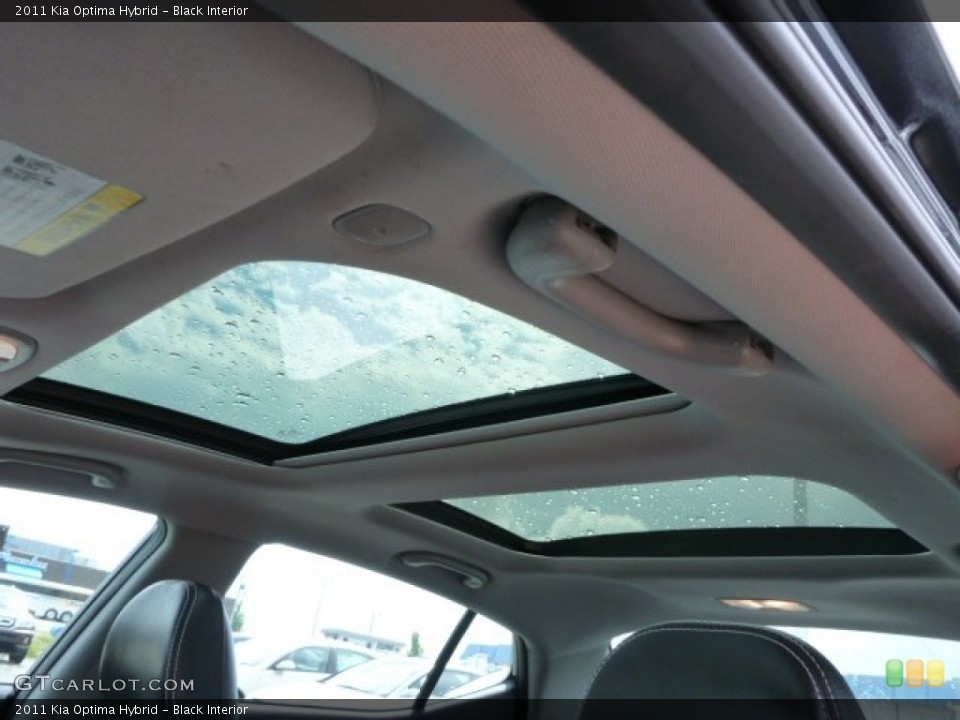 Black Interior Sunroof for the 2011 Kia Optima Hybrid #84939394