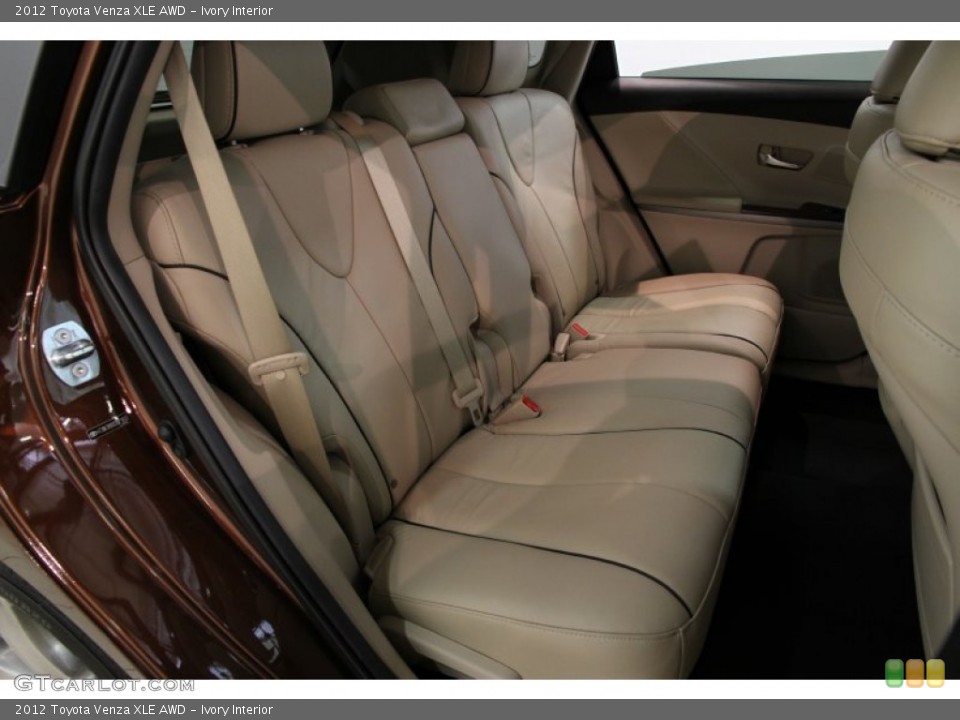 Ivory Interior Rear Seat for the 2012 Toyota Venza XLE AWD #84964444