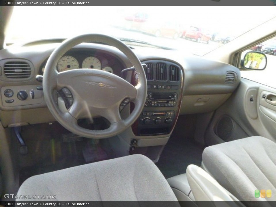 Taupe 2003 Chrysler Town & Country Interiors