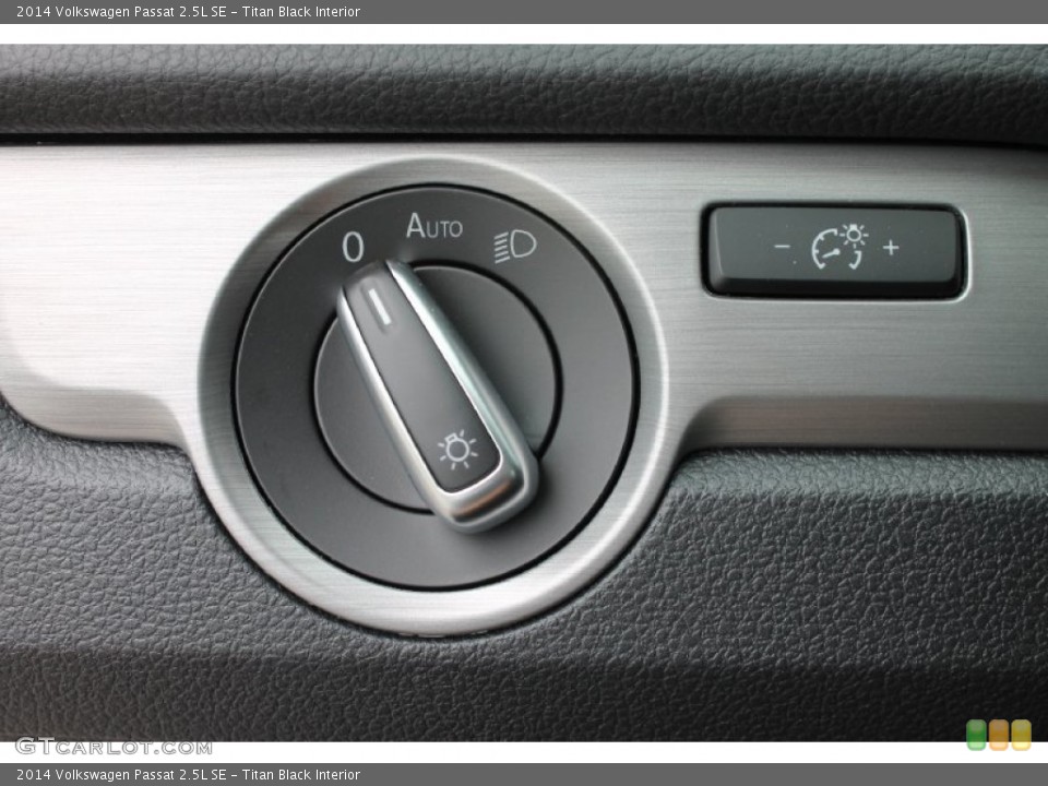 Titan Black Interior Controls for the 2014 Volkswagen Passat 2.5L SE #84996935
