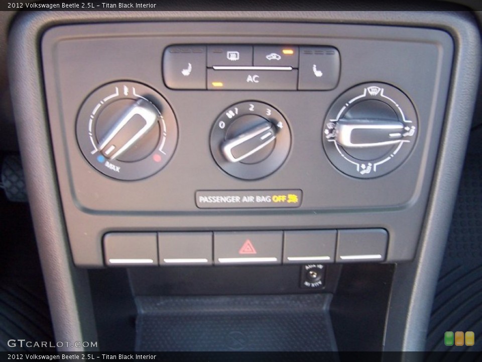 Titan Black Interior Controls for the 2012 Volkswagen Beetle 2.5L #85001972