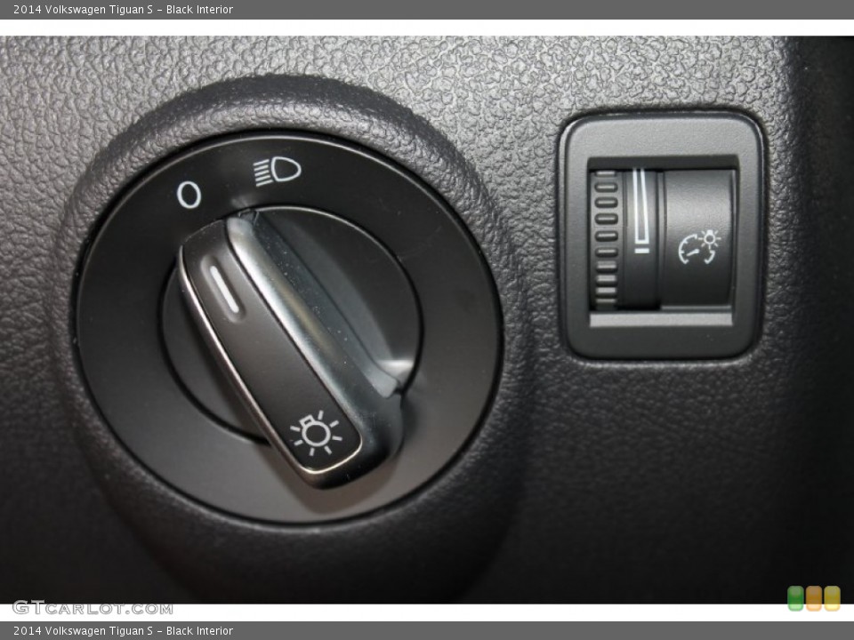Black Interior Controls for the 2014 Volkswagen Tiguan S #85022567