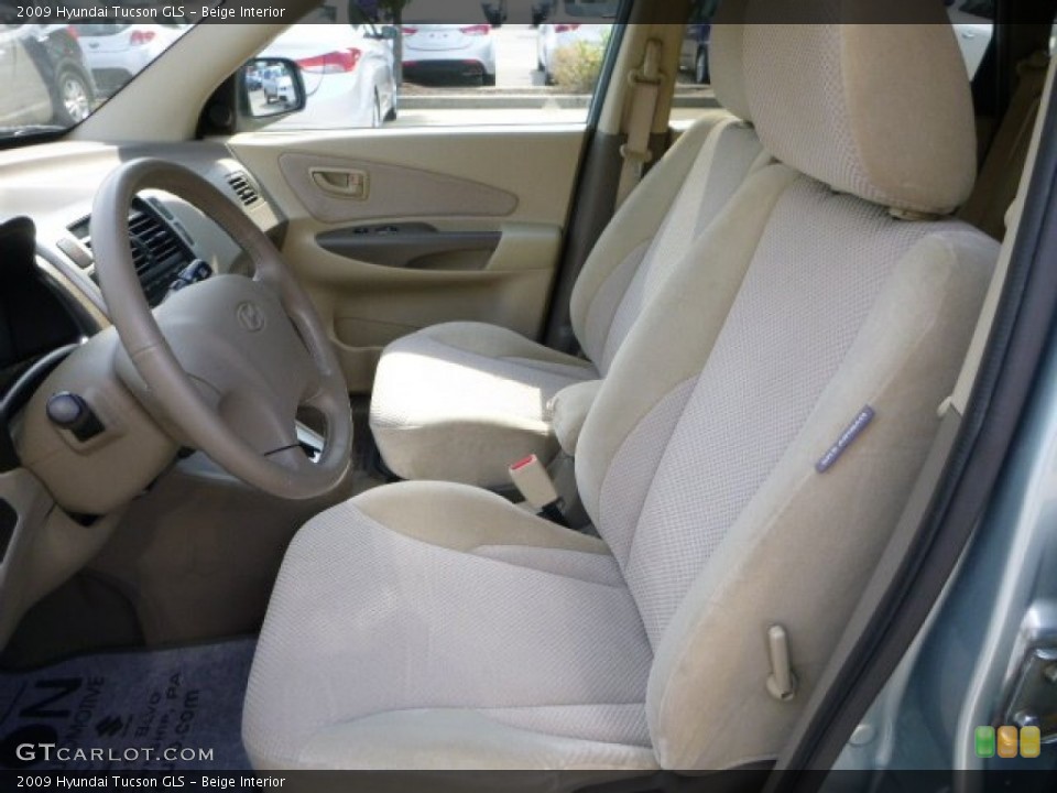 Beige Interior Front Seat for the 2009 Hyundai Tucson GLS #85022849