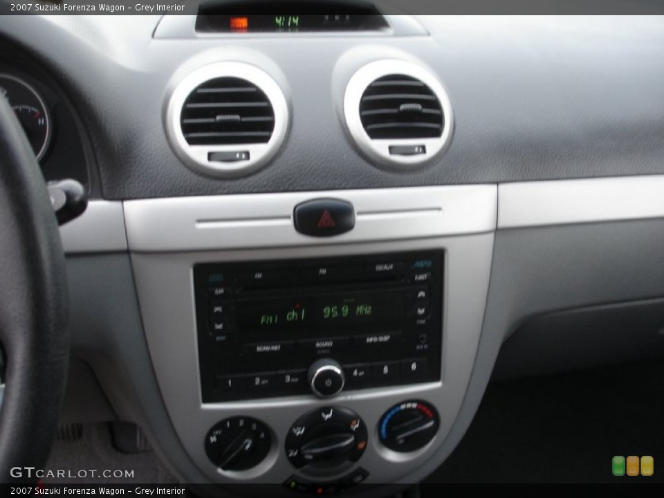 Grey Interior Controls for the 2007 Suzuki Forenza Wagon #85040296