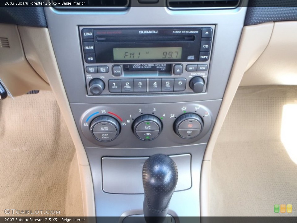 Beige Interior Controls for the 2003 Subaru Forester 2.5 XS #85068637