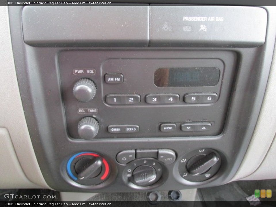 Medium Pewter Interior Controls for the 2006 Chevrolet Colorado Regular Cab #85076036