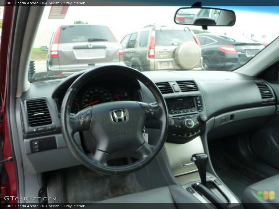 Gray Interior Dashboard for the 2005 Honda Accord EX-L Sedan #85079936