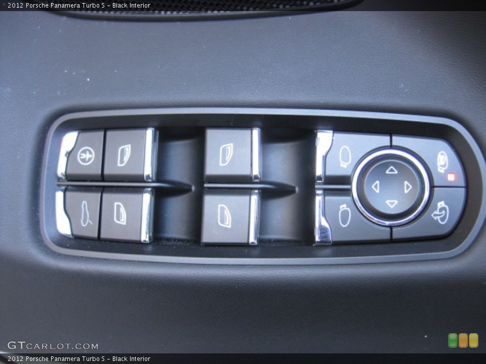 Black Interior Controls for the 2012 Porsche Panamera Turbo S #85135496
