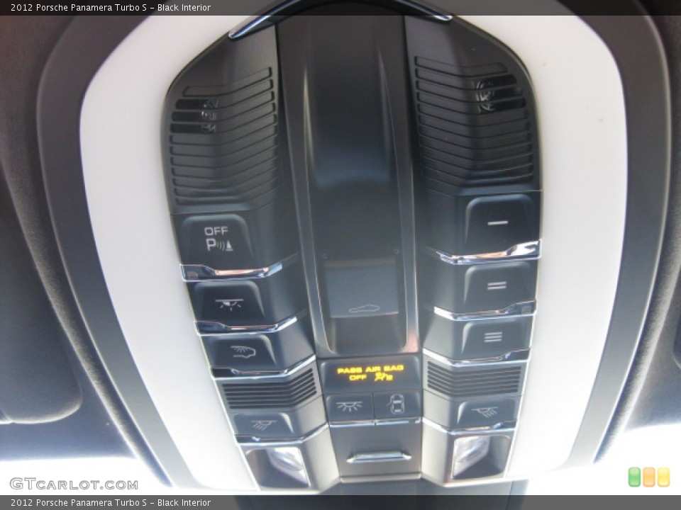 Black Interior Controls for the 2012 Porsche Panamera Turbo S #85135751