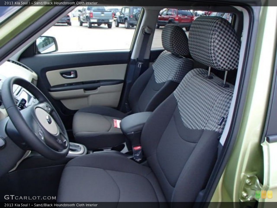 Sand/Black Houndstooth Cloth Interior Photo for the 2013 Kia Soul ! #85145759