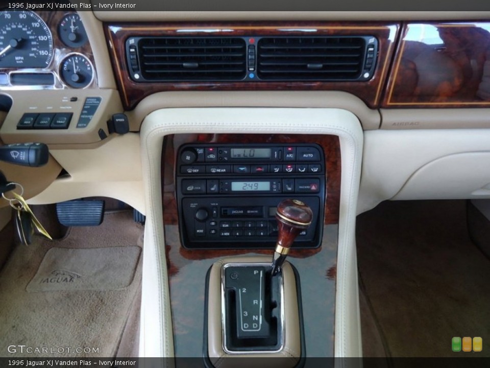 Ivory Interior Controls for the 1996 Jaguar XJ Vanden Plas #85146476