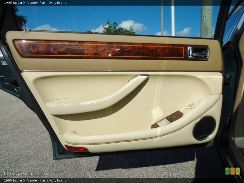 Ivory Interior Door Panel for the 1996 Jaguar XJ Vanden Plas #85146497