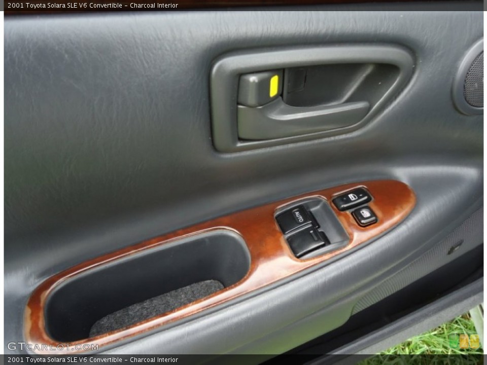Charcoal Interior Controls for the 2001 Toyota Solara SLE V6 Convertible #85151369