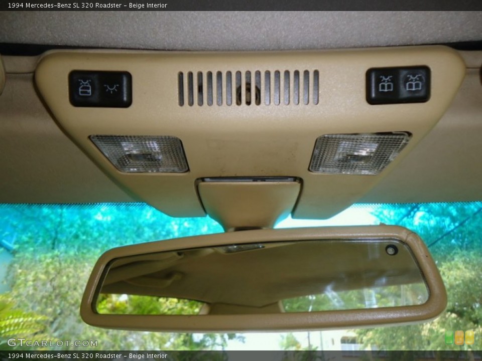 Beige Interior Controls for the 1994 Mercedes-Benz SL 320 Roadster #85165784