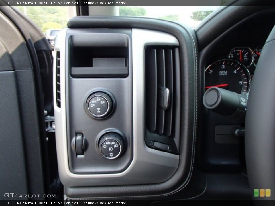 Jet Black/Dark Ash Interior Controls for the 2014 GMC Sierra 1500 SLE Double Cab 4x4 #85192448