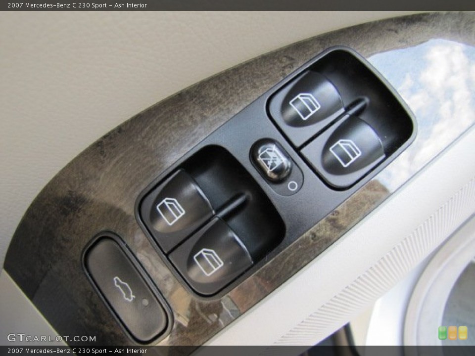 Ash Interior Controls for the 2007 Mercedes-Benz C 230 Sport #85223684