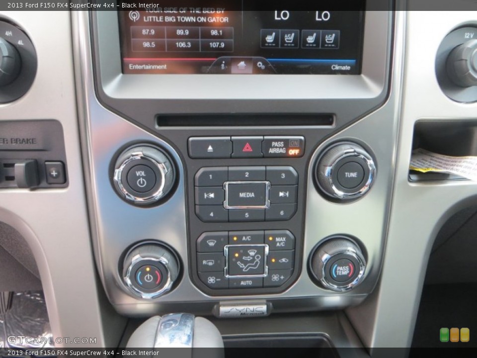 Black Interior Controls for the 2013 Ford F150 FX4 SuperCrew 4x4 #85223861
