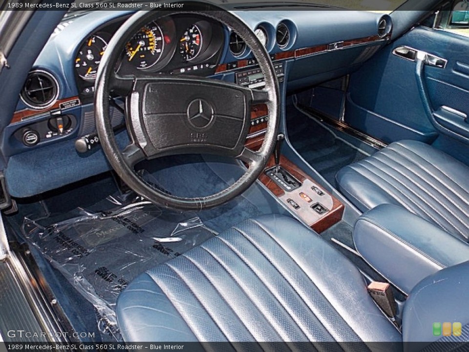 Blue Interior Photo for the 1989 Mercedes-Benz SL Class 560 SL Roadster #85232045