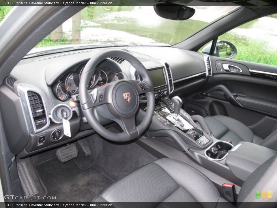 Black Interior Photo for the 2013 Porsche Cayenne  #85236083