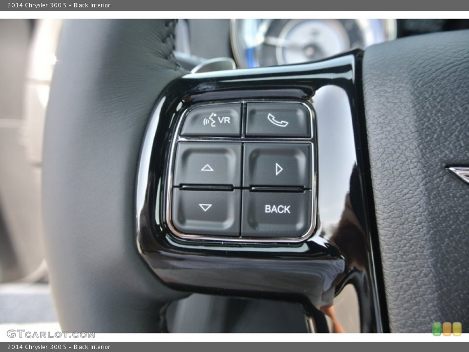 Black Interior Controls for the 2014 Chrysler 300 S #85255107