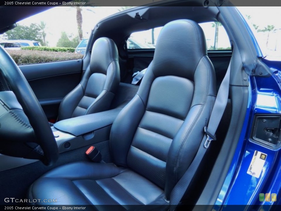 Ebony Interior Front Seat for the 2005 Chevrolet Corvette Coupe #85267086