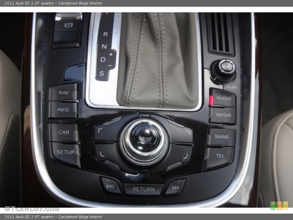 Cardamom Beige Interior Controls for the 2011 Audi Q5 2.0T quattro #85270670