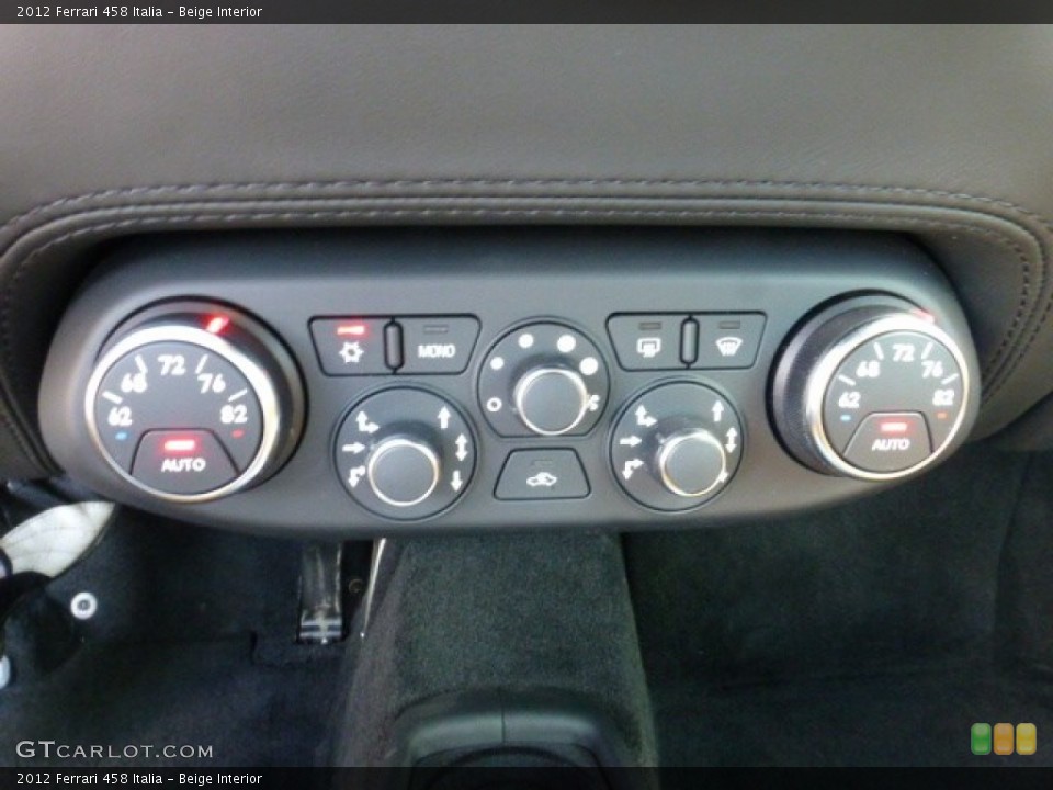 Beige Interior Controls for the 2012 Ferrari 458 Italia #85306961