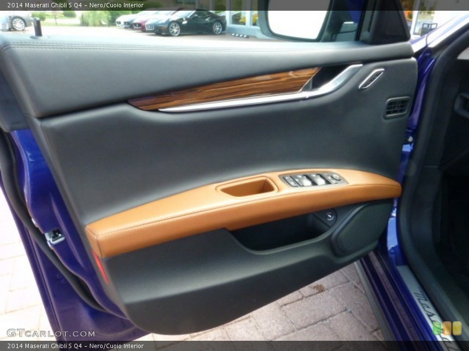 Nero/Cuoio Interior Door Panel for the 2014 Maserati Ghibli S Q4 #85307147