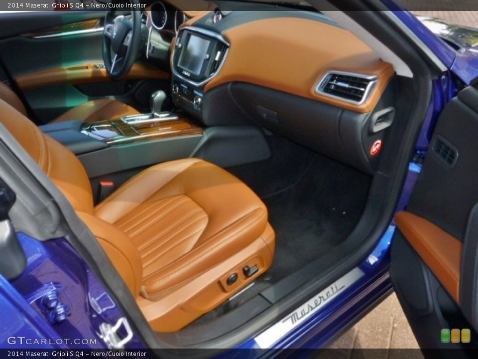 Nero/Cuoio Interior Dashboard for the 2014 Maserati Ghibli S Q4 #85307273