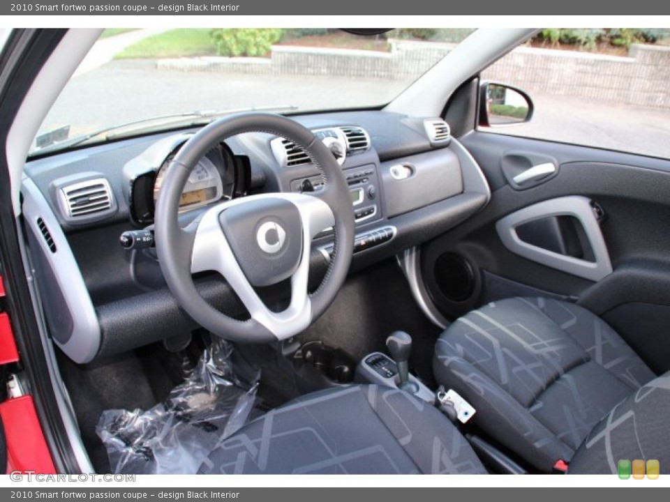 design Black 2010 Smart fortwo Interiors