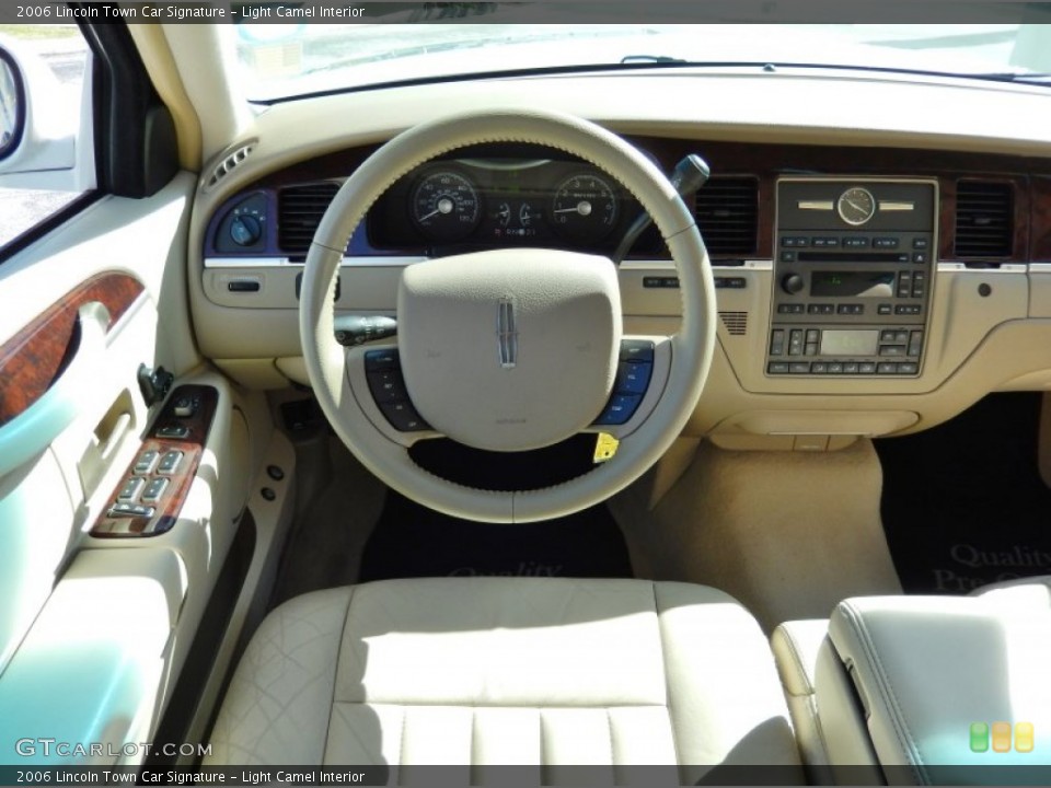 Light Camel Interior Steering Wheel for the 2006 Lincoln Town Car Signature #85395688