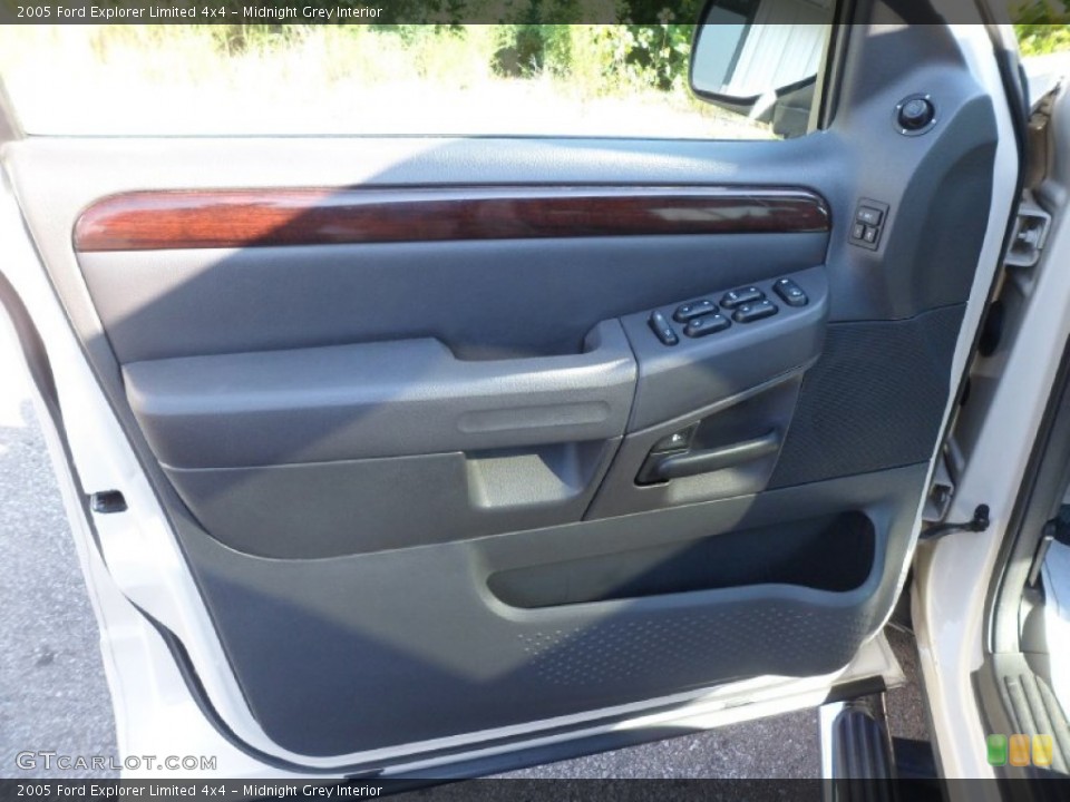 Midnight Grey Interior Door Panel for the 2005 Ford Explorer Limited 4x4 #85441302