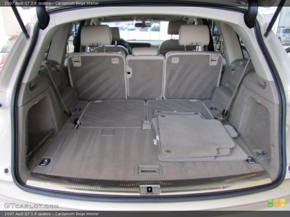 Cardamom Beige Interior Trunk for the 2007 Audi Q7 3.6 quattro #85460337
