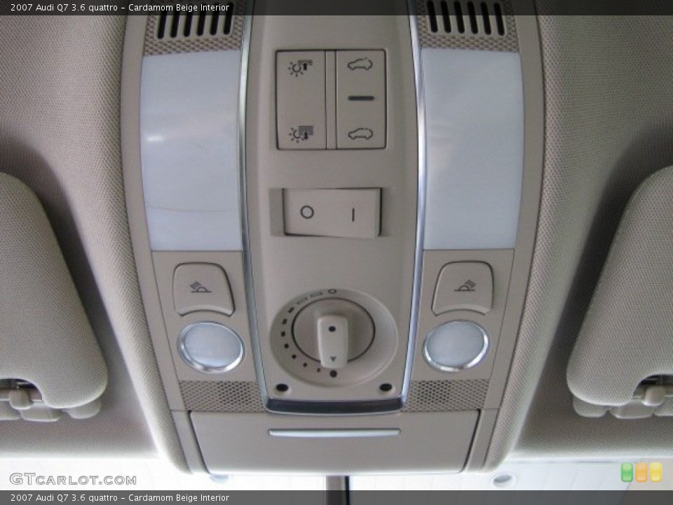 Cardamom Beige Interior Controls for the 2007 Audi Q7 3.6 quattro #85460436