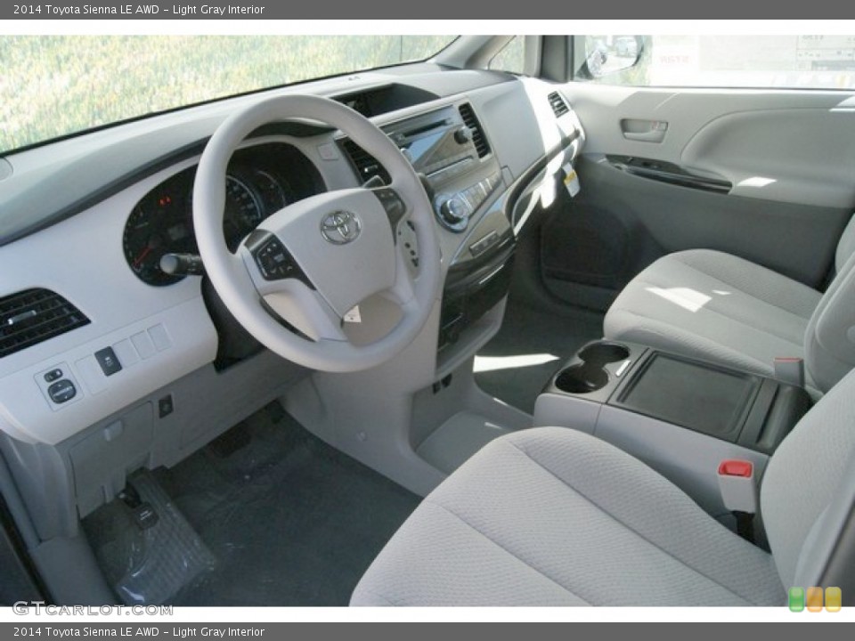 Light Gray Interior Photo for the 2014 Toyota Sienna LE AWD #85472138