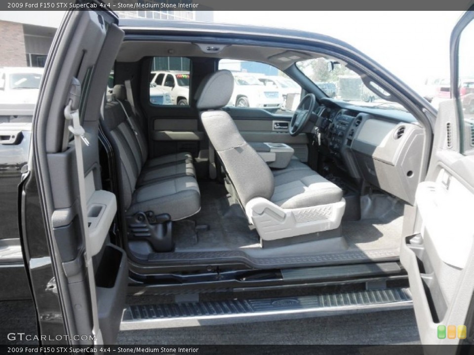 Stone/Medium Stone Interior Photo for the 2009 Ford F150 STX SuperCab 4x4 #85521401