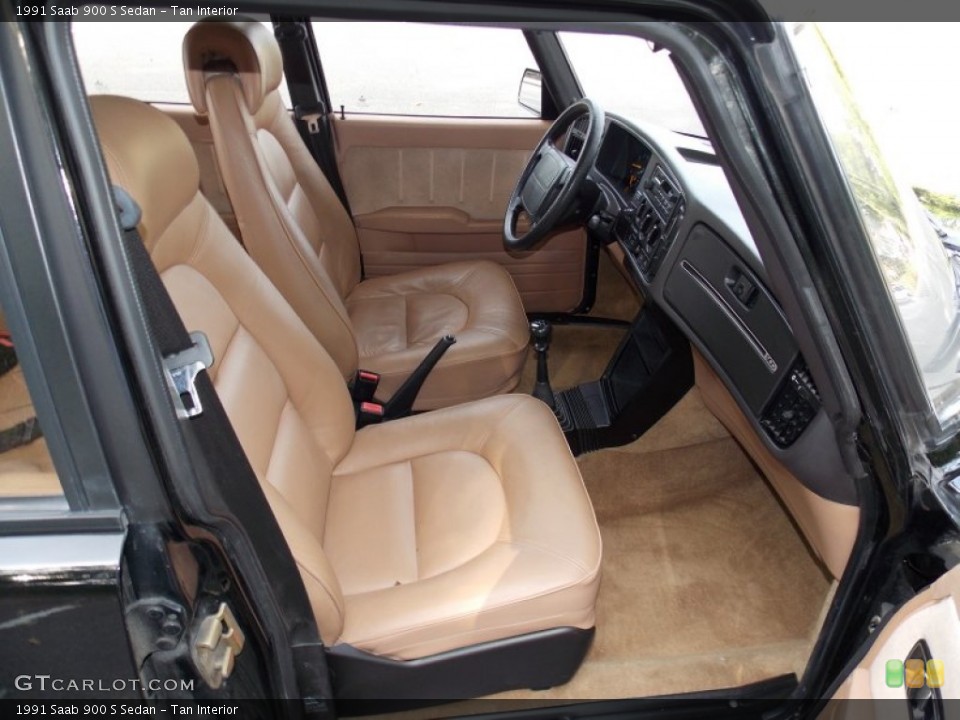 Tan 1991 Saab 900 Interiors