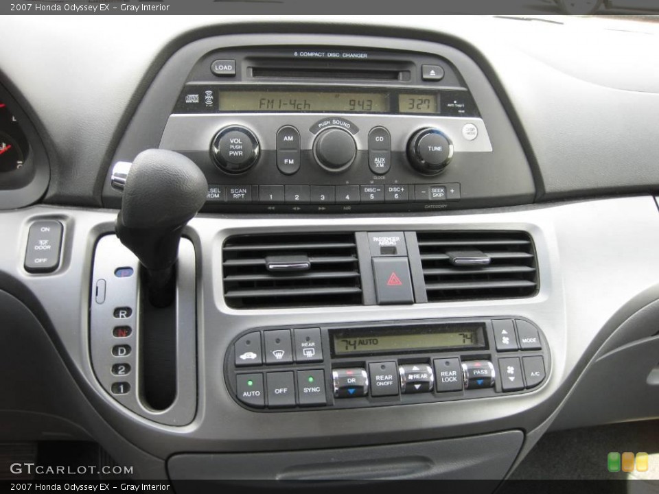 Gray Interior Controls for the 2007 Honda Odyssey EX #8560691