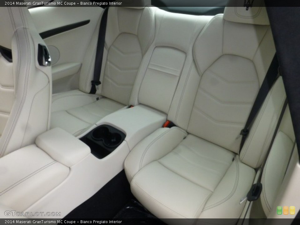 Bianco Pregiato Interior Rear Seat for the 2014 Maserati GranTurismo MC Coupe #85630393