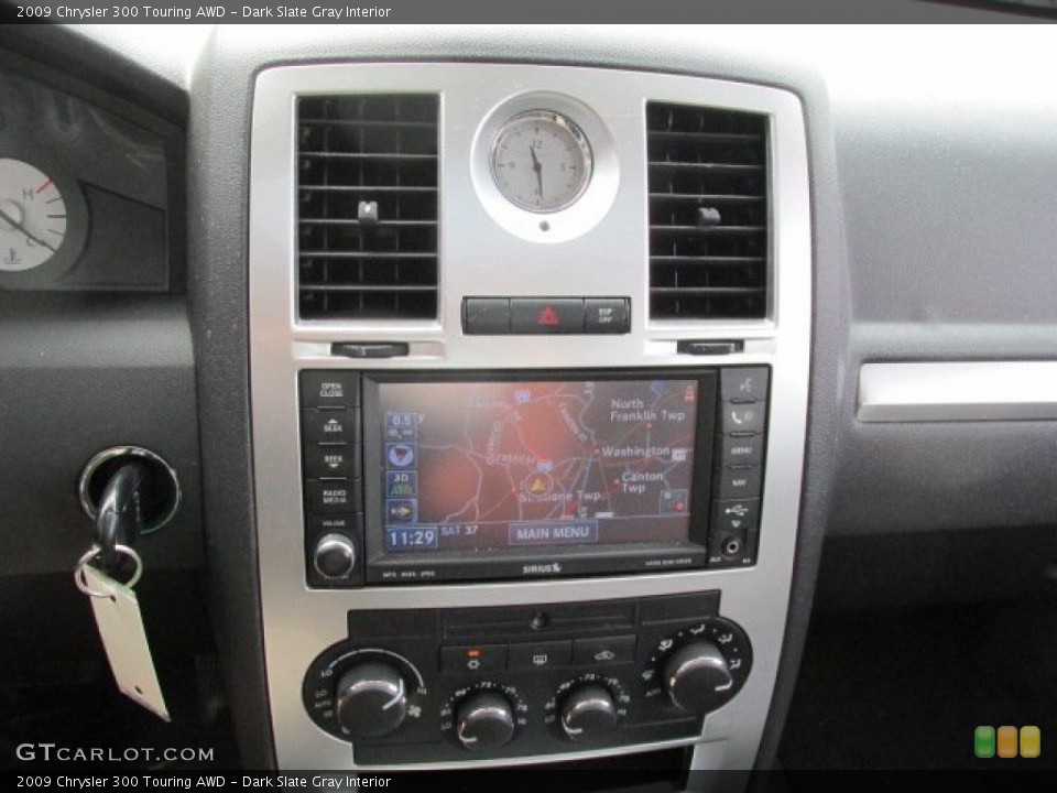 Dark Slate Gray Interior Controls for the 2009 Chrysler 300 Touring AWD #85634812