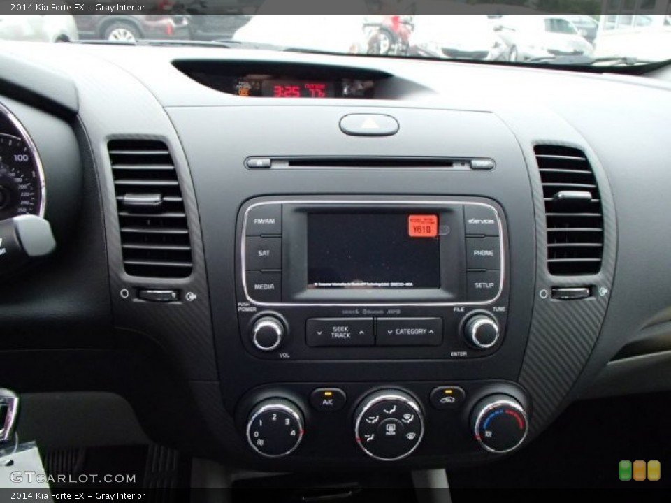 Gray Interior Controls for the 2014 Kia Forte EX #85644749