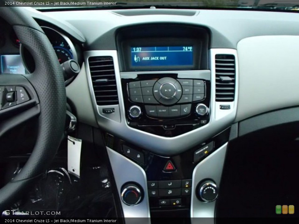 Jet Black/Medium Titanium Interior Controls for the 2014 Chevrolet Cruze LS #85651370