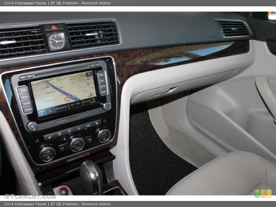 Moonrock Interior Dashboard for the 2014 Volkswagen Passat 1.8T SEL Premium #85695257